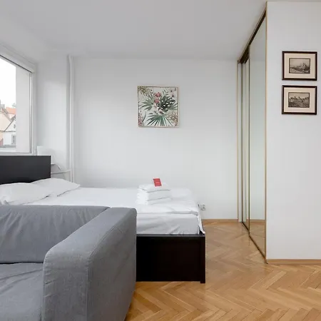 Royal Castle Studio Apartment *
